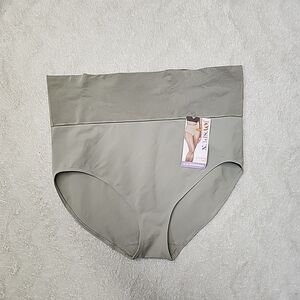 NWT Joyspun Women's Shapewear Everyday Smoothing Brief Size XXXL Cilantro Green